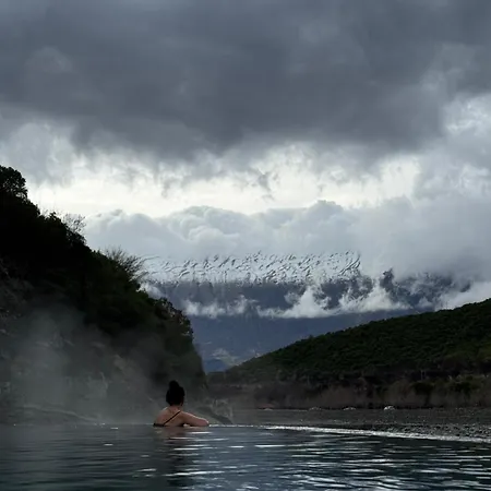 Xheni * Fshat i Ri (Gjirokaster)