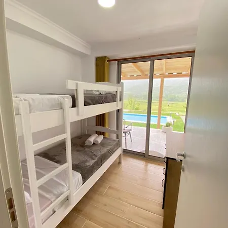 Xheni Fshat i Ri (Gjirokaster)