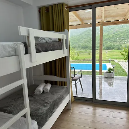 Xheni Fshat i Ri (Gjirokaster)