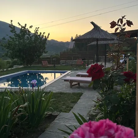 Villa Xheni *