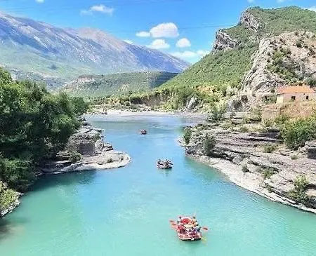 Xheni Villa Fshat i Ri (Gjirokaster)