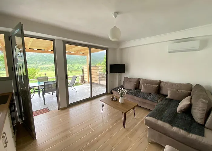 Villa Xheni