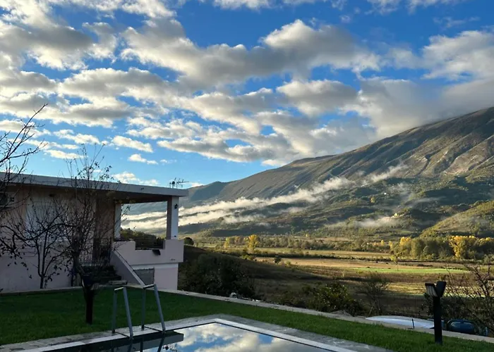 Xheni Villa Fshat i Ri (Gjirokaster)