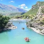 Xheni 别墅 Fshat i Ri (Gjirokaster)