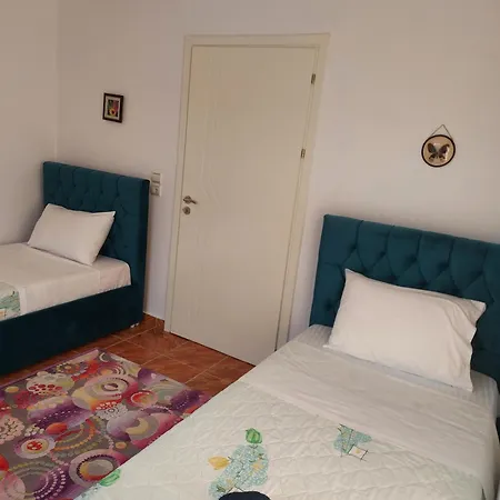 Xheni * Fshat i Ri (Gjirokaster)