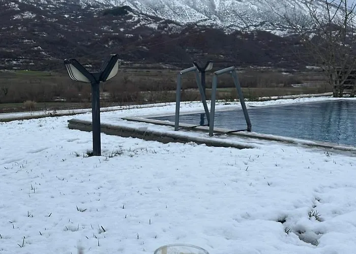 Xheni 别墅 Fshat i Ri (Gjirokaster)