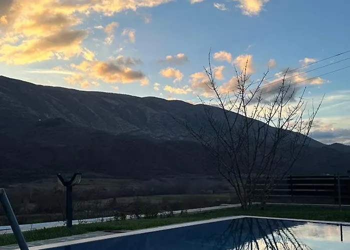 Xheni Fshat i Ri (Gjirokaster)