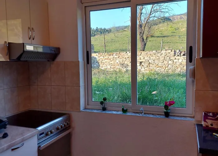 Xheni * Fshat i Ri (Gjirokaster)