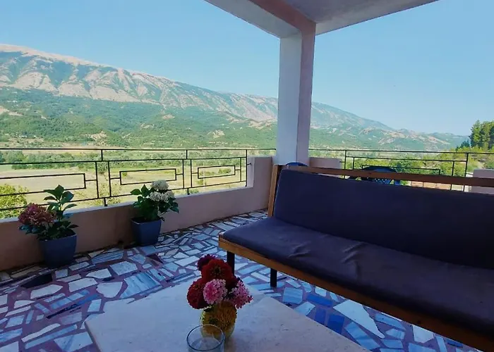 Xheni 别墅 Fshat i Ri (Gjirokaster)