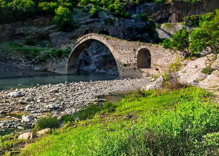 Xheni 别墅 Fshat i Ri (Gjirokaster)