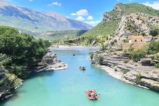 Xheni Willa Fshat i Ri (Gjirokaster)